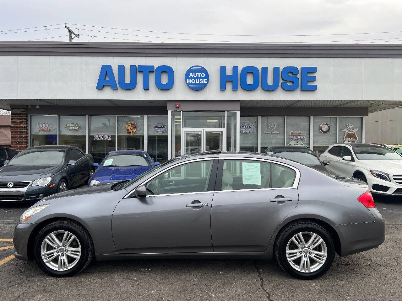 Used 2012 INFINITI G37 x w/ Premium Pkg image 8