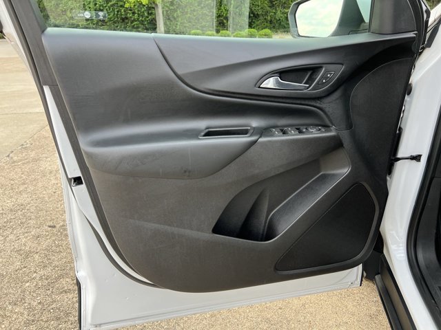 Used 2018 Chevrolet Equinox LT FWD image 23