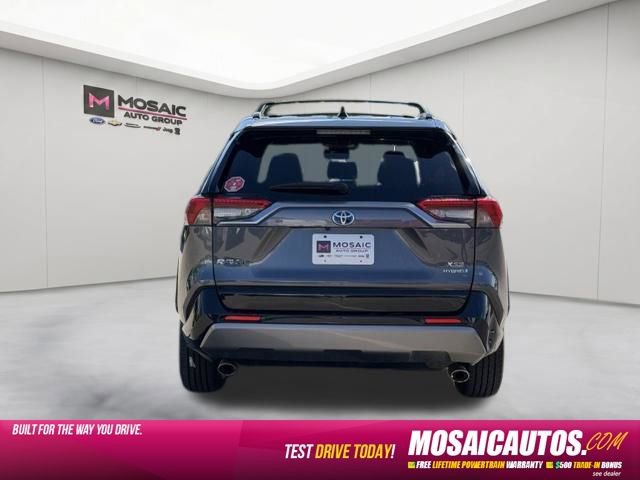 Used 2019 Toyota RAV4 XSE w/ XSE Weather Package AWD/4WD image 6