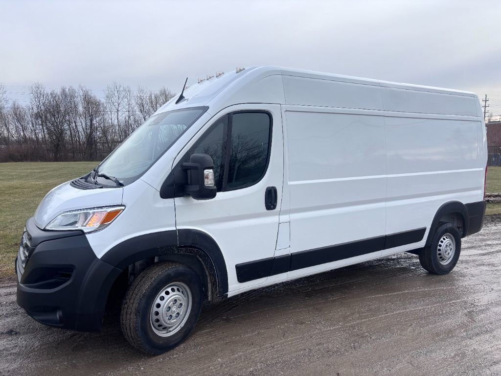 Used 2025 RAM ProMaster 2500 w/ Convenience Group image 2