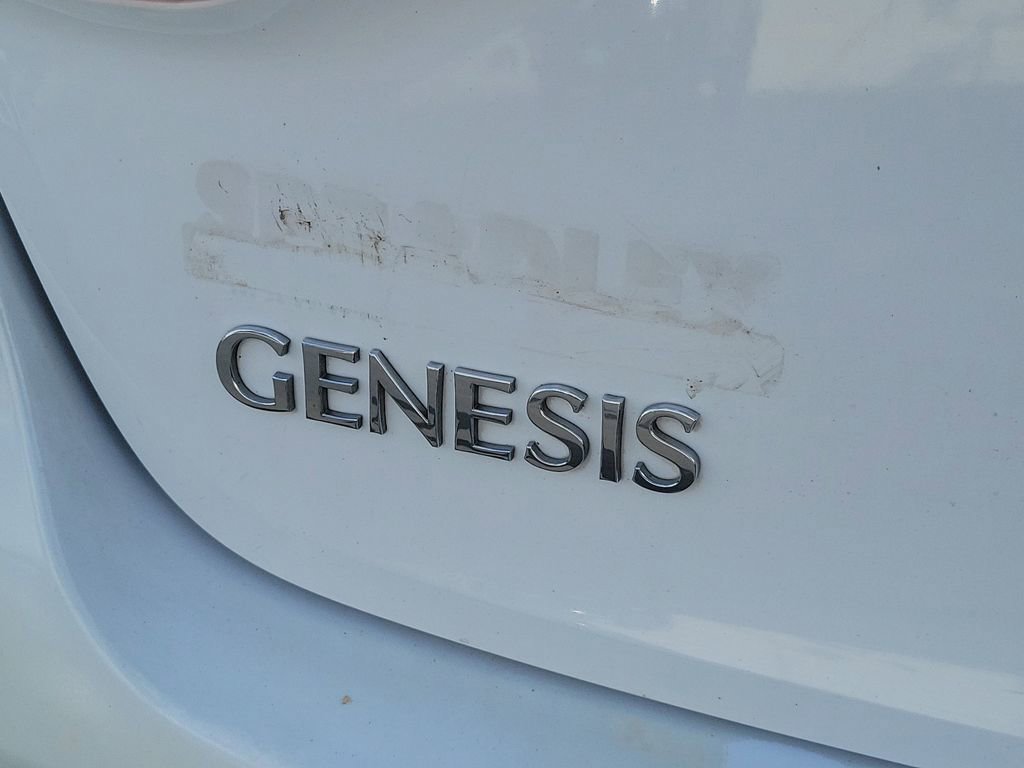 Used 2015 Hyundai Genesis 3.8 w/ Option Group 04 image 7