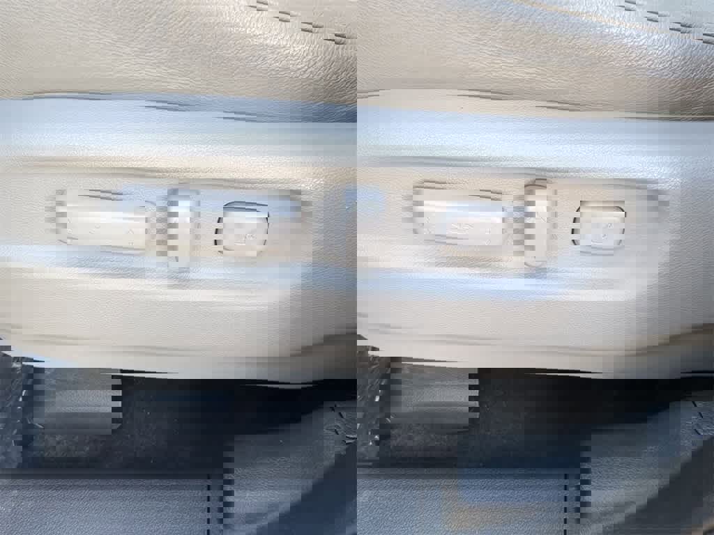 Used 2020 Honda Pilot Touring image 17