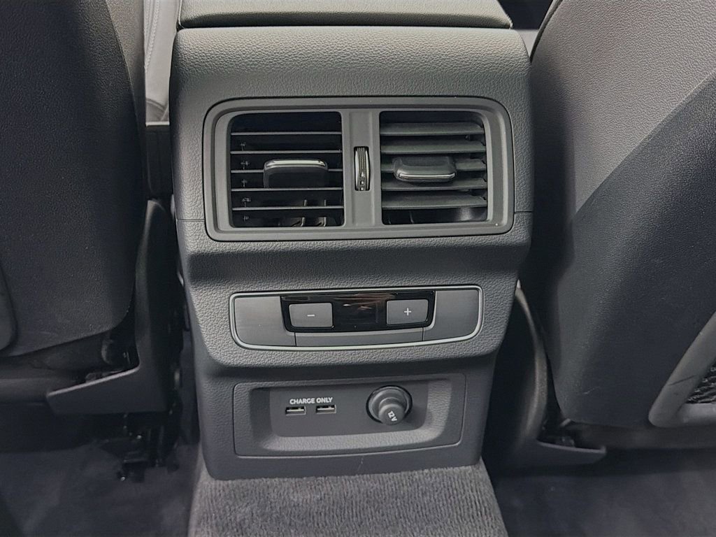 Certified 2025 Audi Q5 2.0T Premium image 25