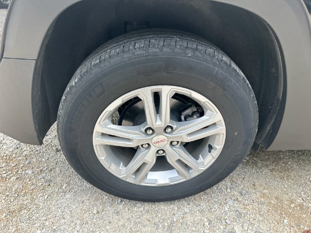 Used 2024 GMC Terrain SLE FWD image 61