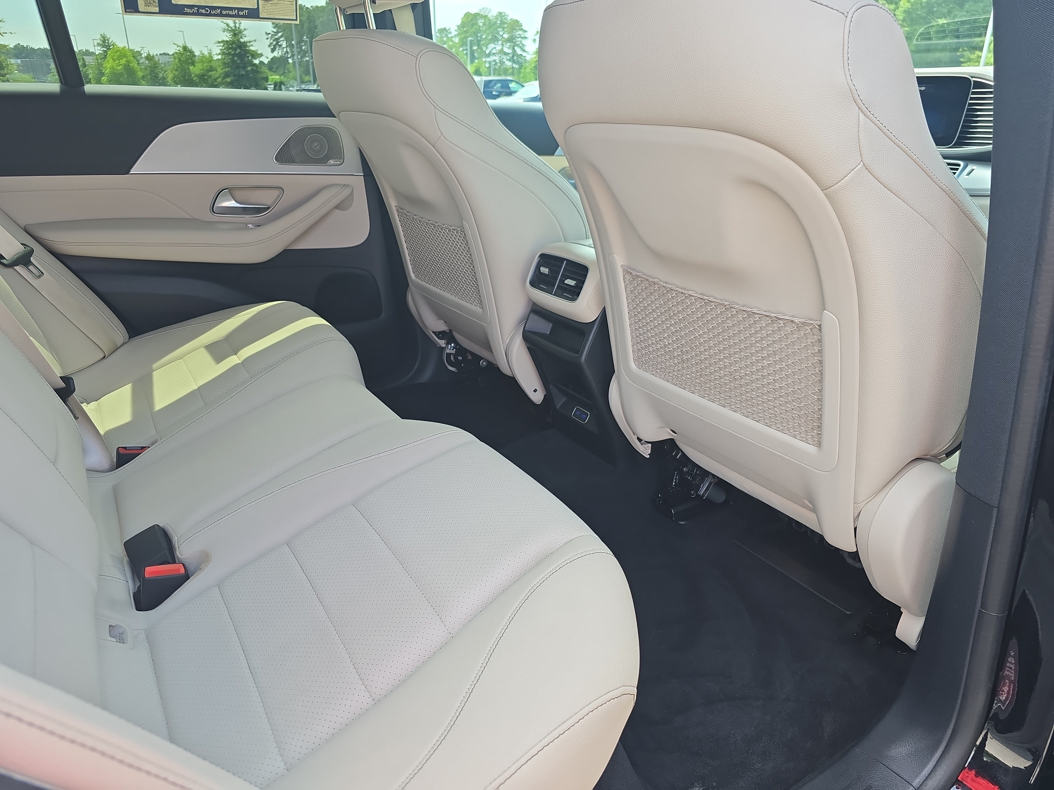 Used 2025 Mercedes-Benz GLE 350 4MATIC image 11
