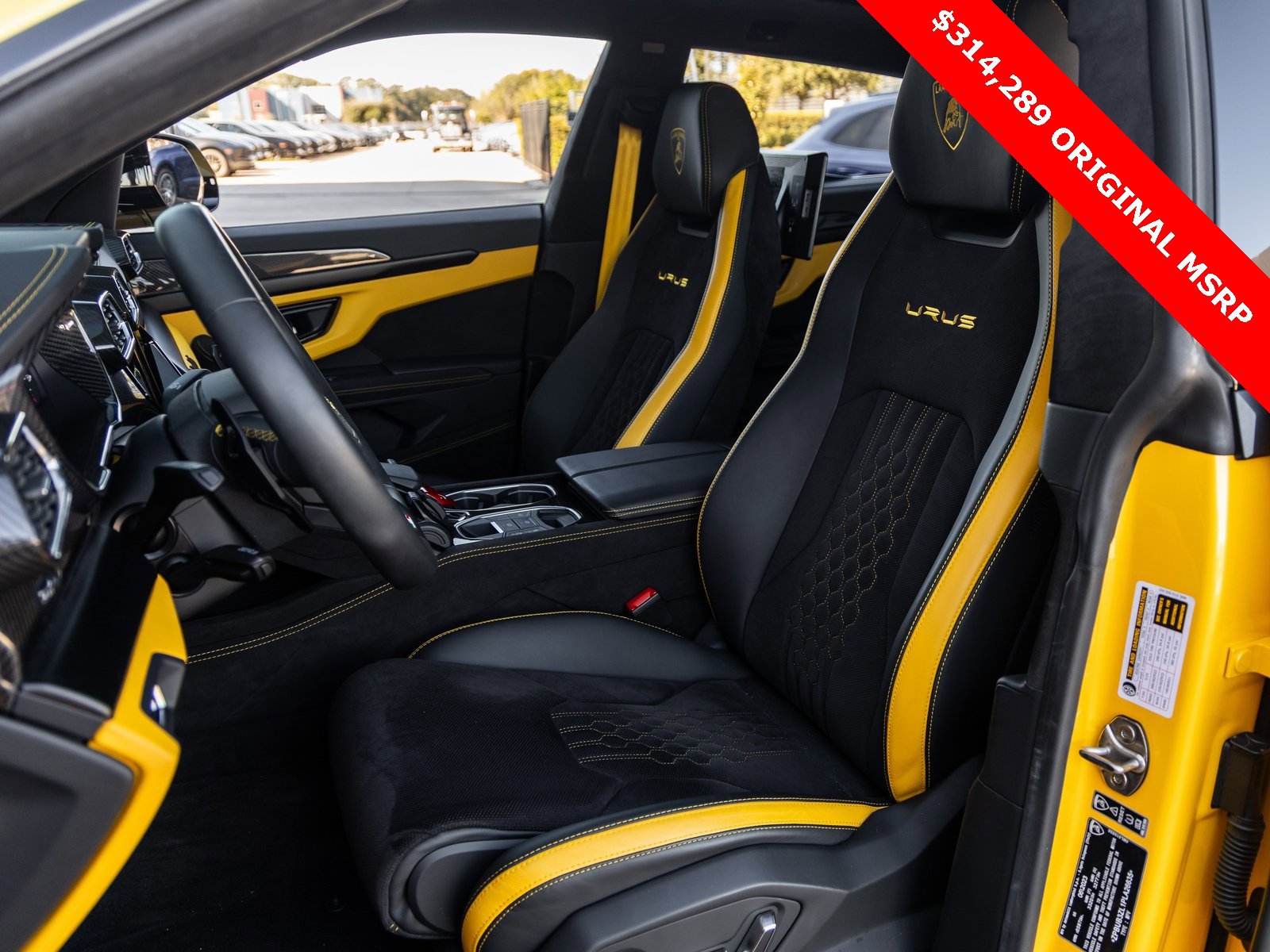 Used 2023 Lamborghini Urus S image 30
