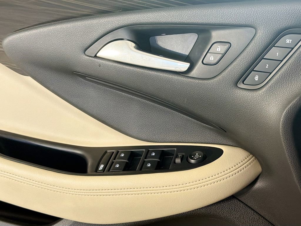 Used 2020 Buick Envision Premium w/ Driver Confidence Package AWD/4WD image 19