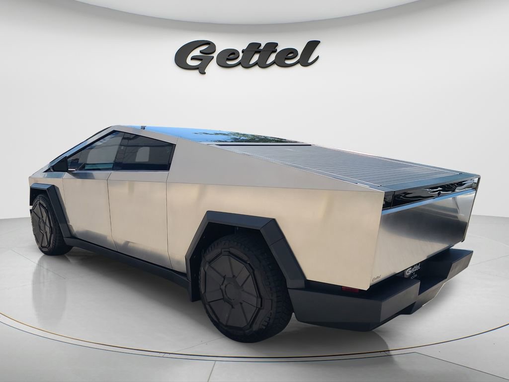 Used 2024 Tesla Cybertruck AWD Crew Cab image 7