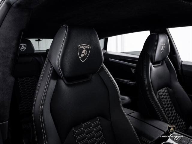 Used 2019 Lamborghini Urus AWD/4WD image 40