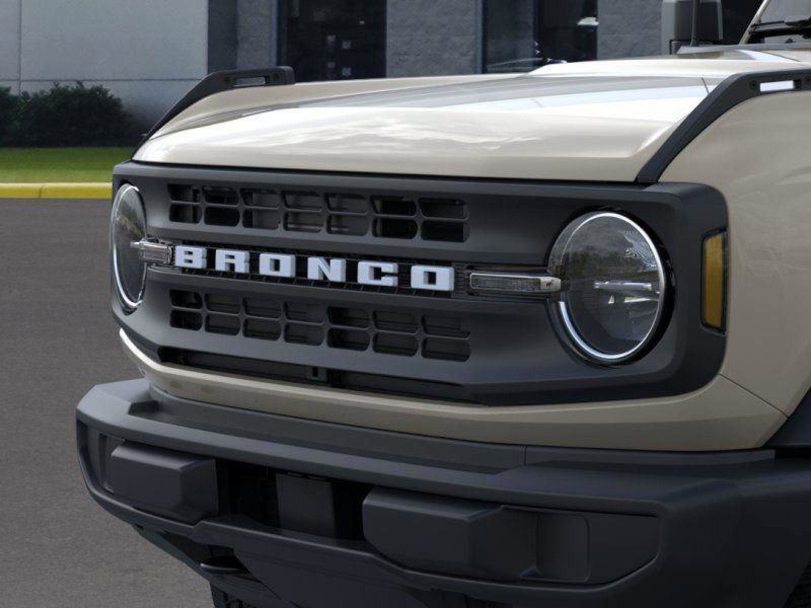 New 2025 Ford Bronco 2-Door AWD/4WD image 19