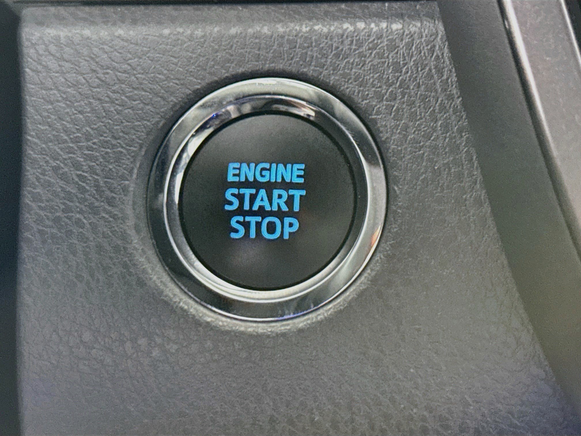 Used 2024 Toyota Camry SE w/ Convenience Package FWD image 21