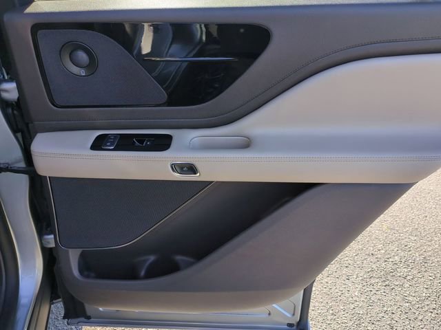 Used 2024 Lincoln Aviator Reserve w/ Equipment Group 201A RWD image 37