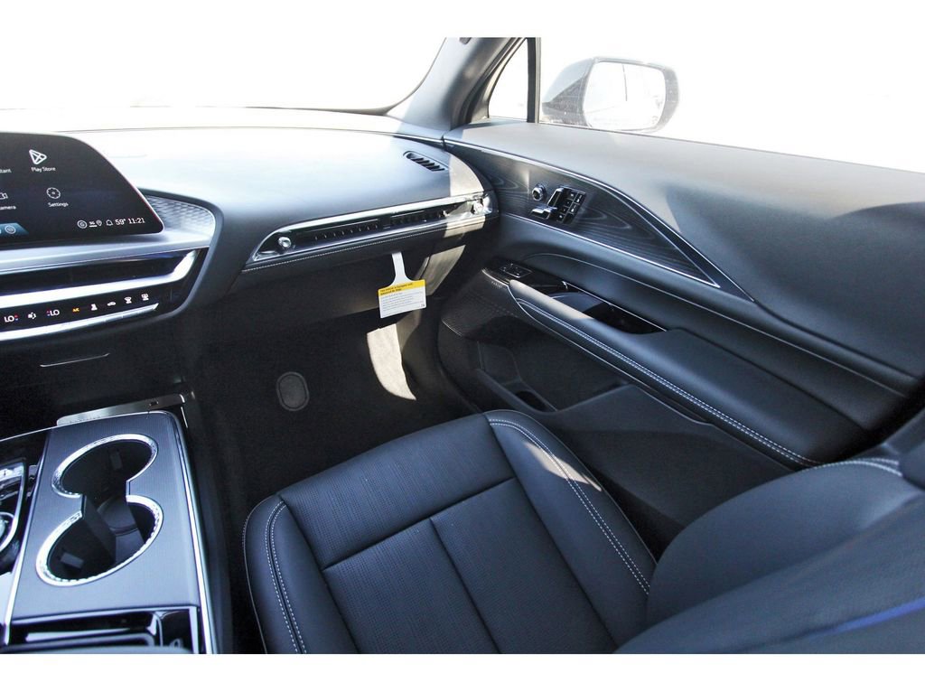 New 2026 Cadillac Lyriq Sport image 10