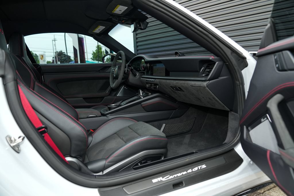 Certified 2024 Porsche 911 Carrera 4 GTS AWD/4WD image 33