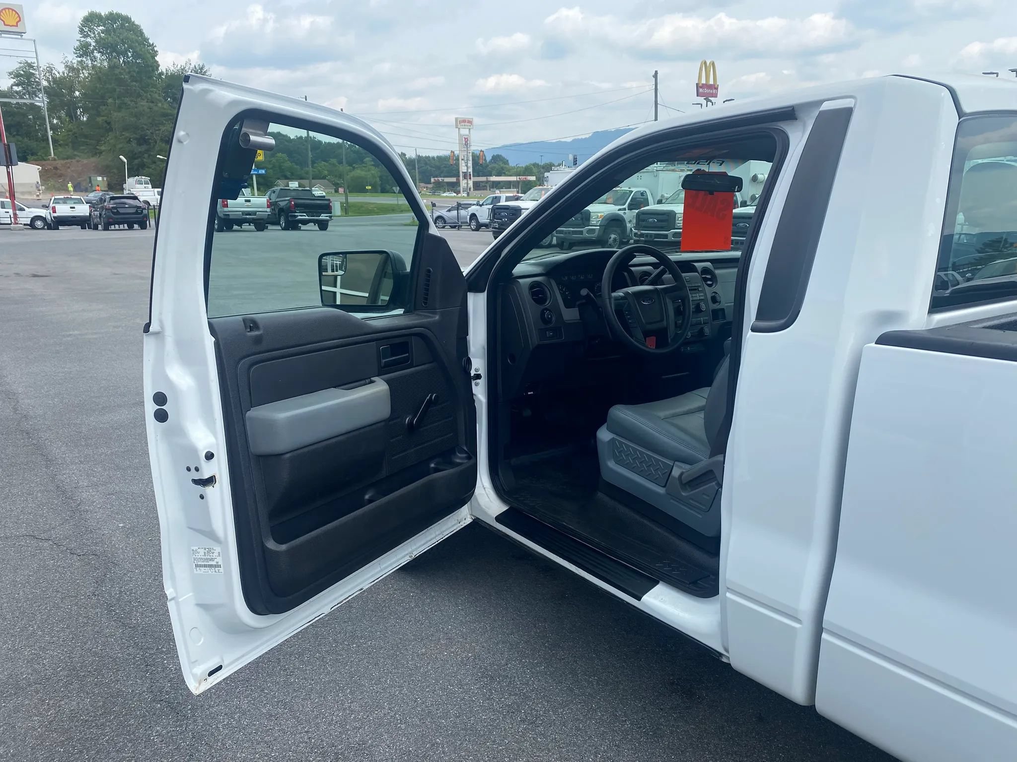 Used 2011 Ford F150 XL RWD image 7