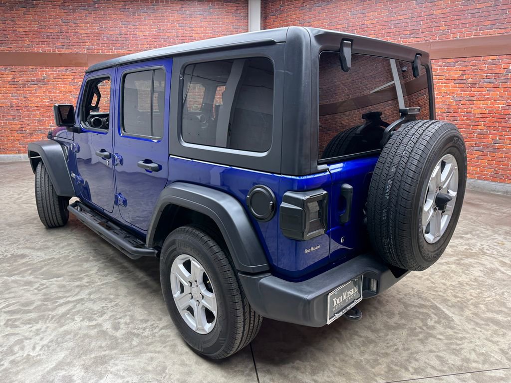 Used 2018 Jeep Wrangler Unlimited Sport S image 2