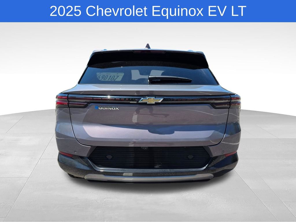 Used 2025 Chevrolet Equinox EV LT w/ Convenience Package FWD image 8