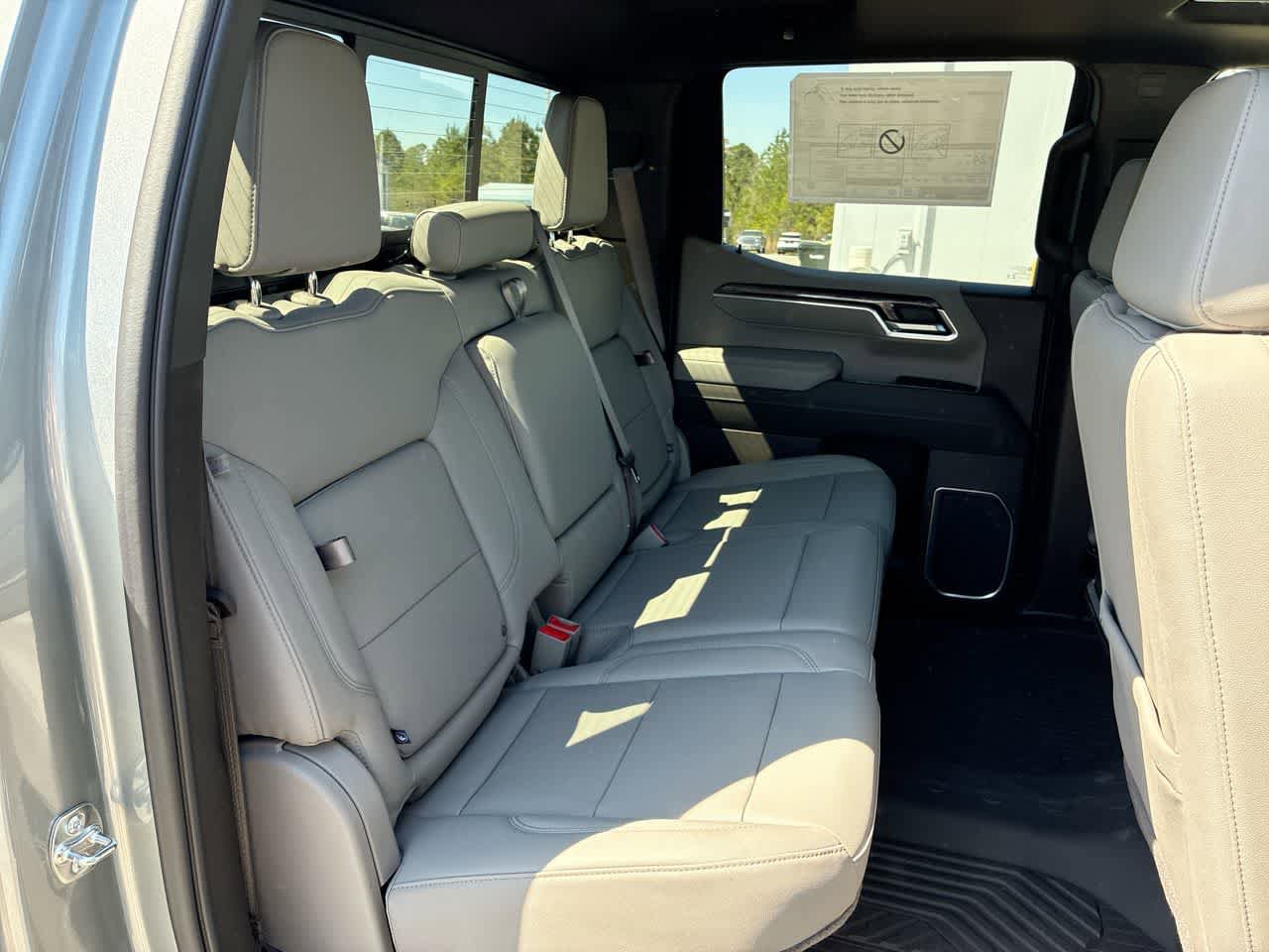 New 2026 Chevrolet Silverado 1500 LTZ w/ LTZ Premium Package AWD/4WD image 28