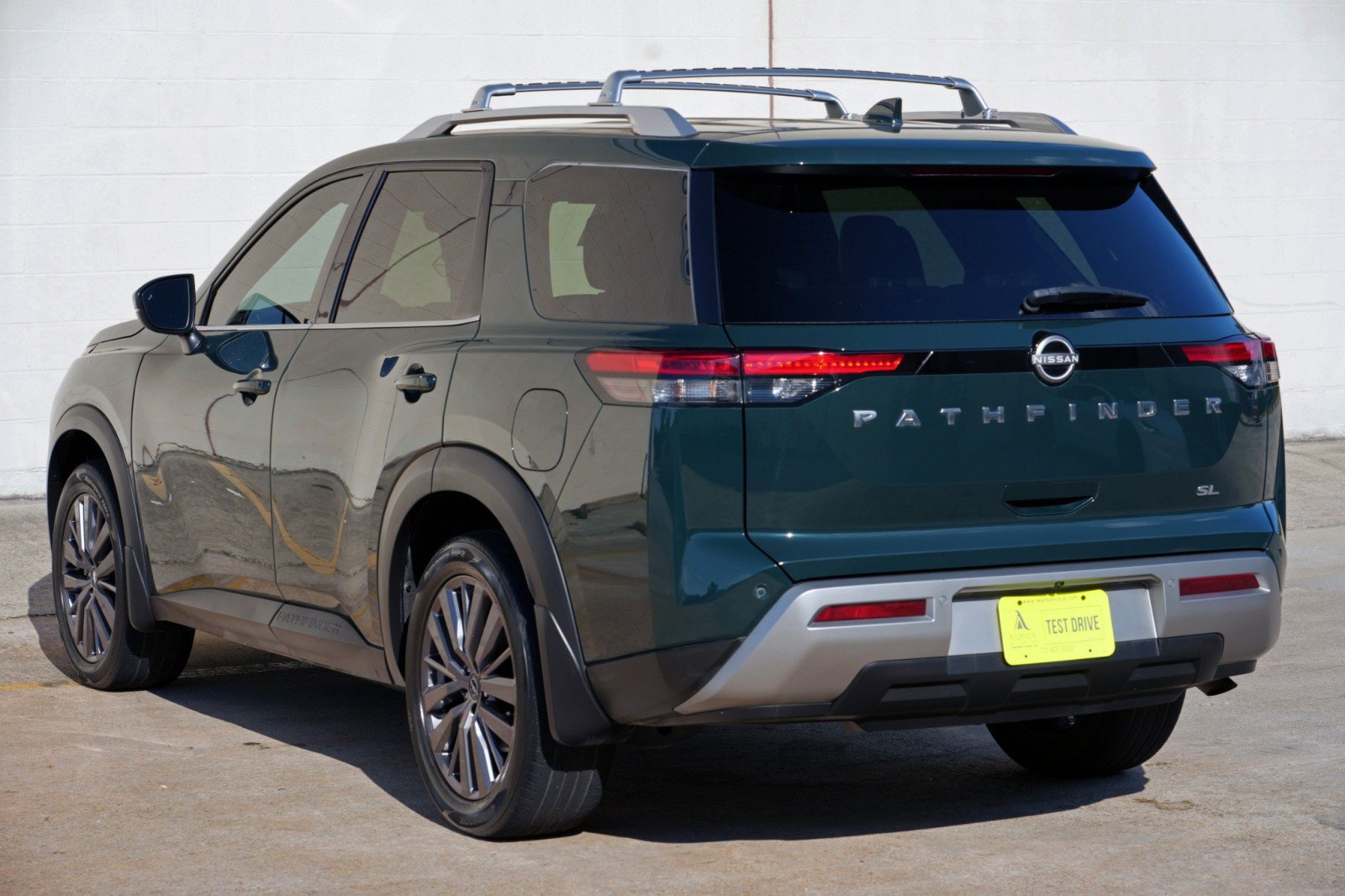 Used 2023 Nissan Pathfinder SL w/ SL Premium Package FWD image 50