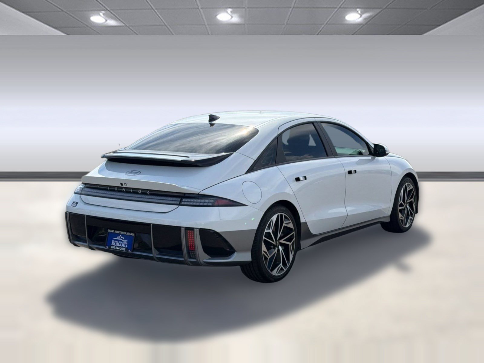 Used 2023 Hyundai Ioniq 6 SEL AWD/4WD image 9