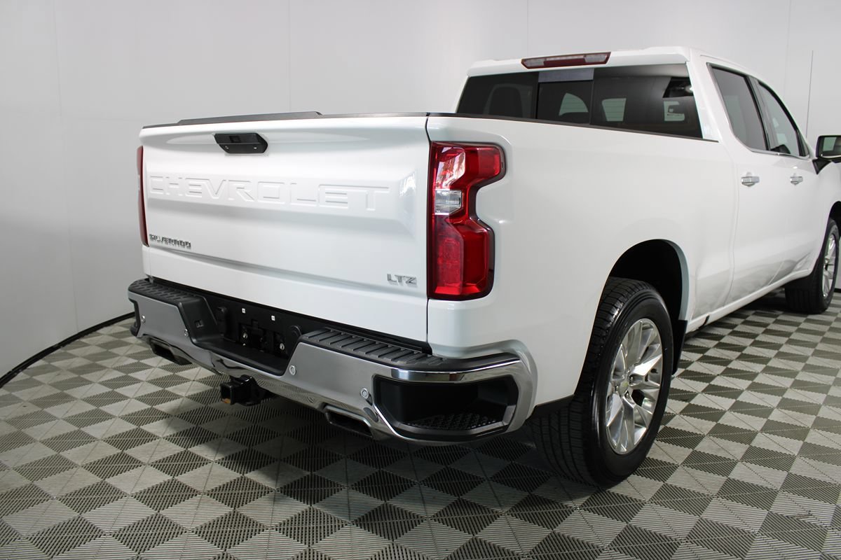 Used 2020 Chevrolet Silverado 1500 LTZ w/ LTZ Premium Package AWD/4WD image 46