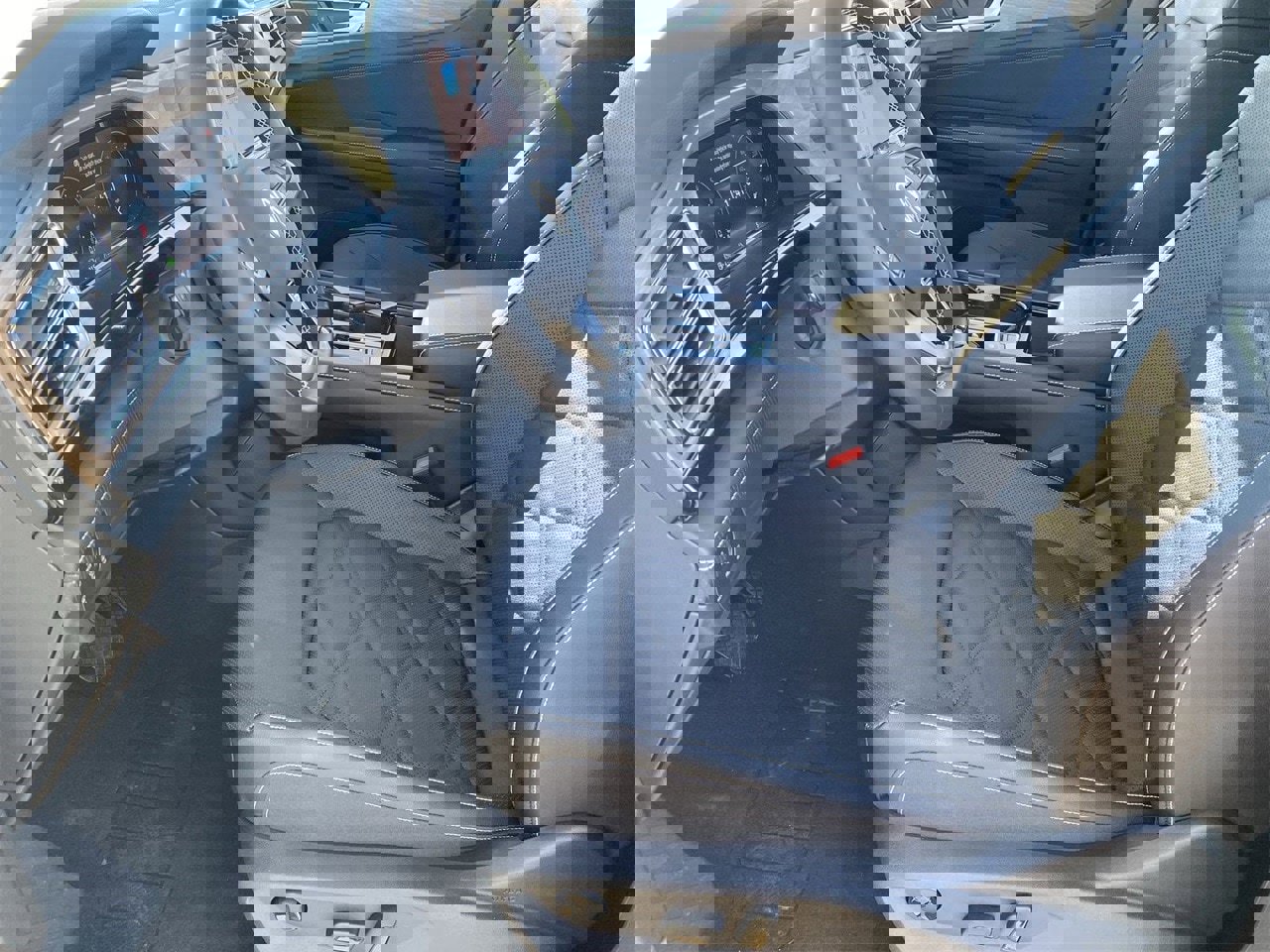 New 2026 Volkswagen Atlas SE image 15