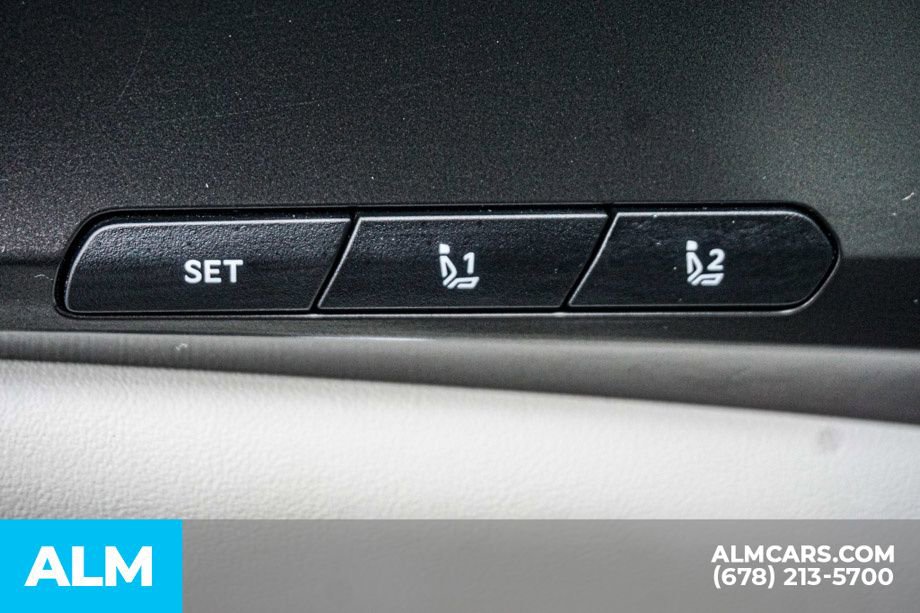 Used 2025 Kia Carnival SX Prestige image 57