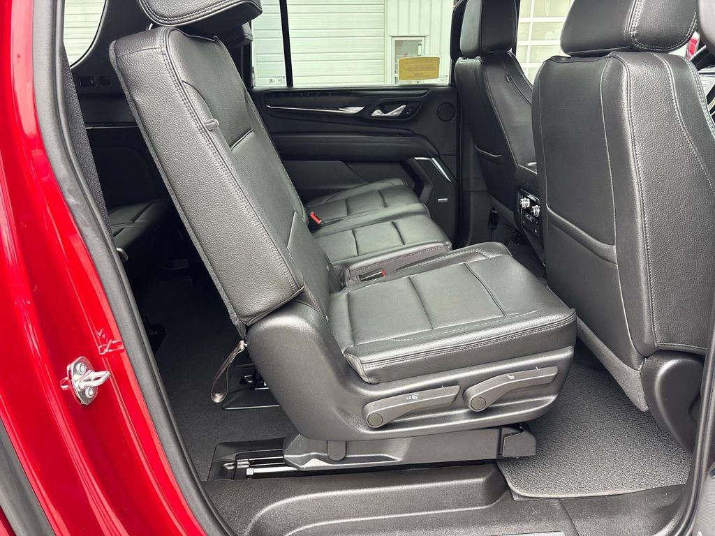 Used 2023 GMC Yukon XL Denali AWD/4WD image 20