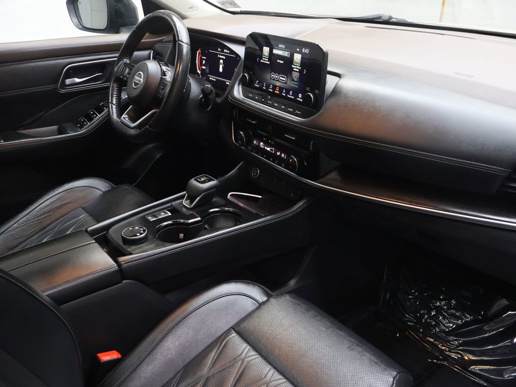 Used 2021 Nissan Rogue Platinum image 10