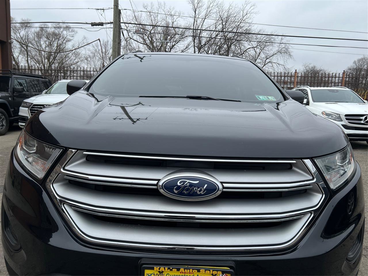 Used 2018 Ford Edge SE image 14