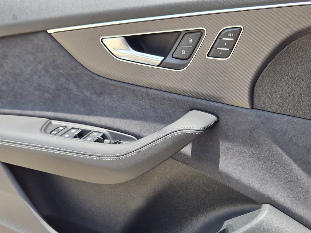 New 2026 Audi SQ8 Prestige AWD/4WD image 27