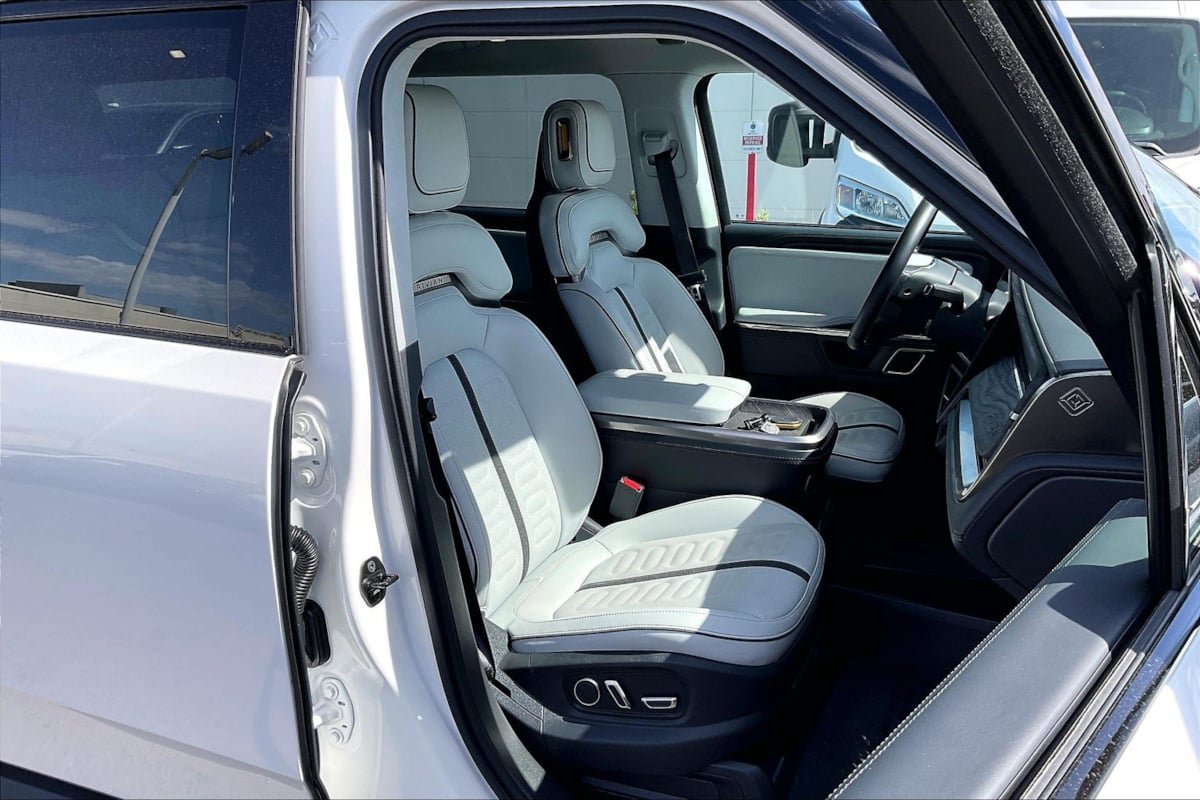 Used 2024 Rivian R1S Adventure Quad AWD/4WD image 7