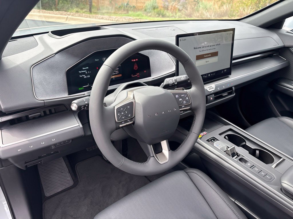 Used 2026 Lexus ES 350h w/ Cold Area Package FWD image 13