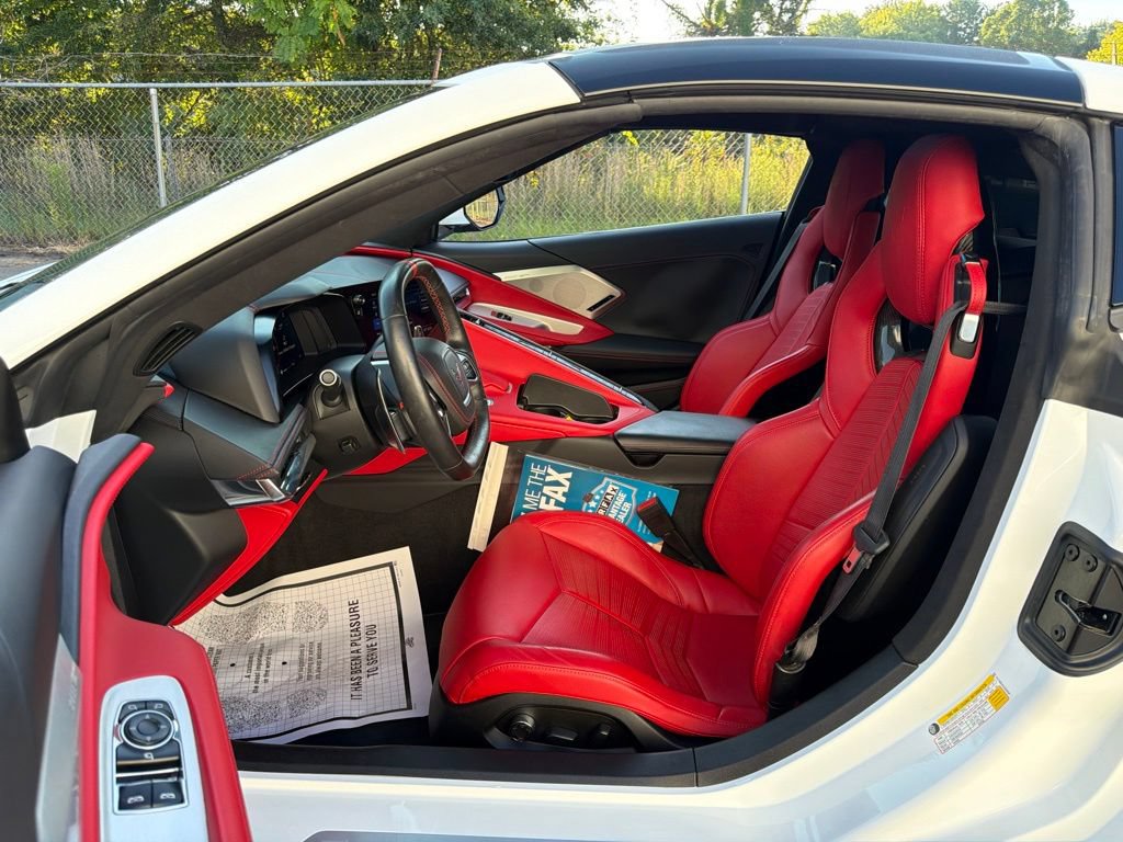 Used 2020 Chevrolet Corvette w/ Z51 Performance Package w/ 3LT Preferred Equipment Group RWD image 17