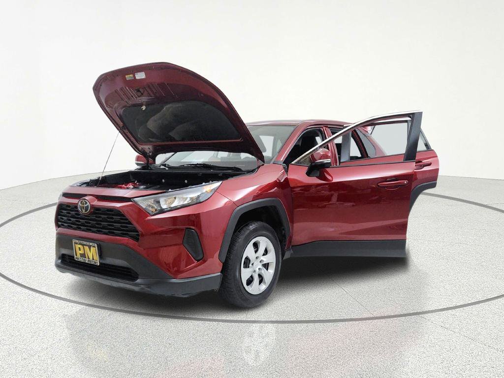 Used 2022 Toyota RAV4 LE AWD/4WD image 13