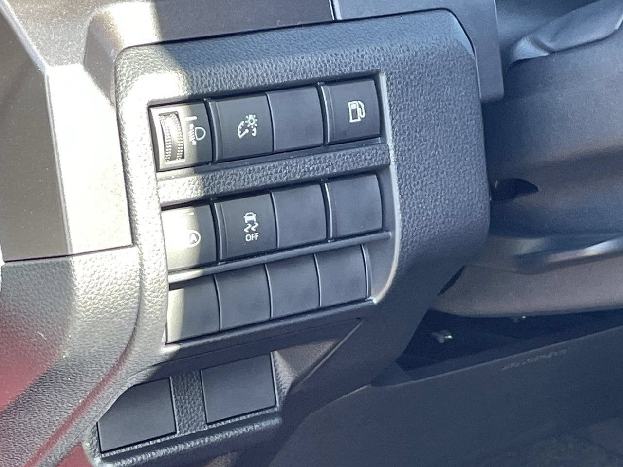 New 2026 Toyota 4Runner SR5 AWD/4WD image 12