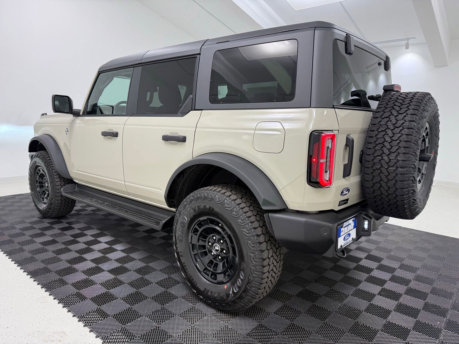 New 2026 Ford Bronco Outer Banks image 5