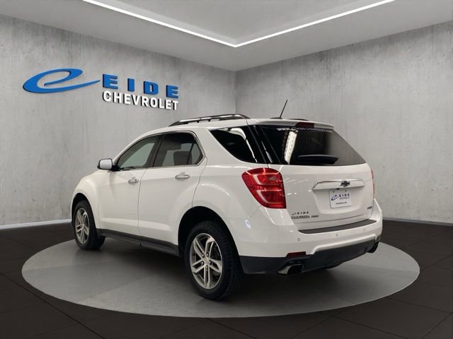Used 2017 Chevrolet Equinox Premier w/ Enhanced Convenience Package AWD/4WD image 4