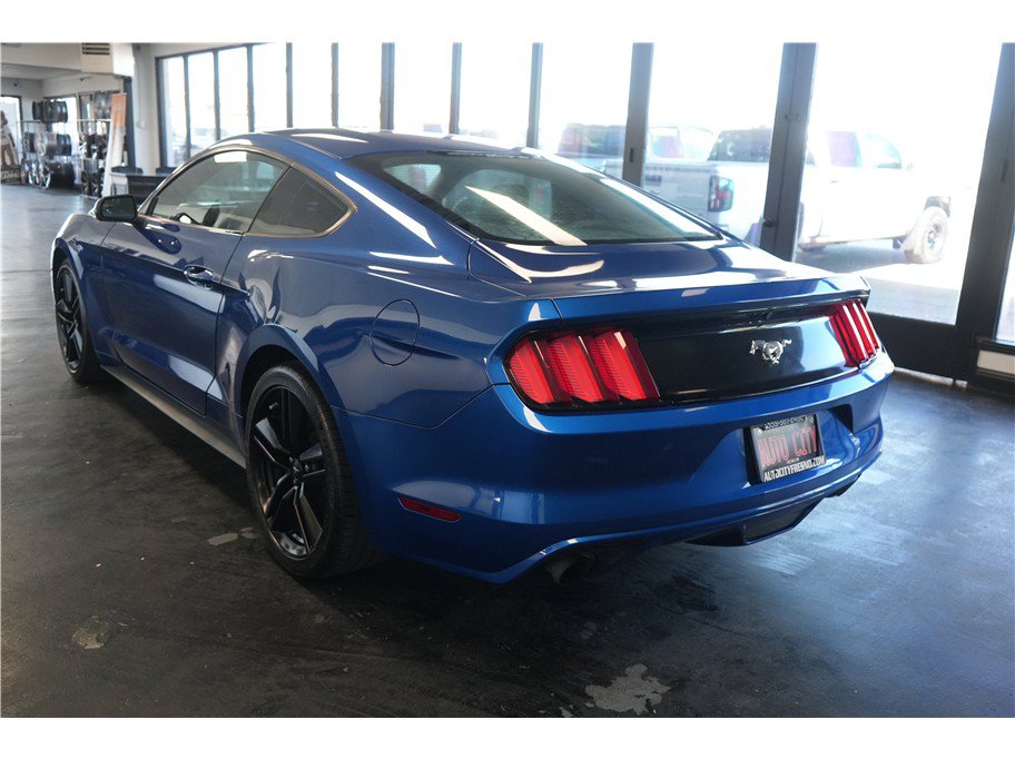 Used 2017 Ford Mustang Coupe w/ Ecoboost Performance Package RWD image 5