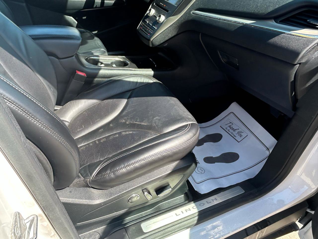 Used 2017 Lincoln MKC Select w/ Select Plus Package image 12