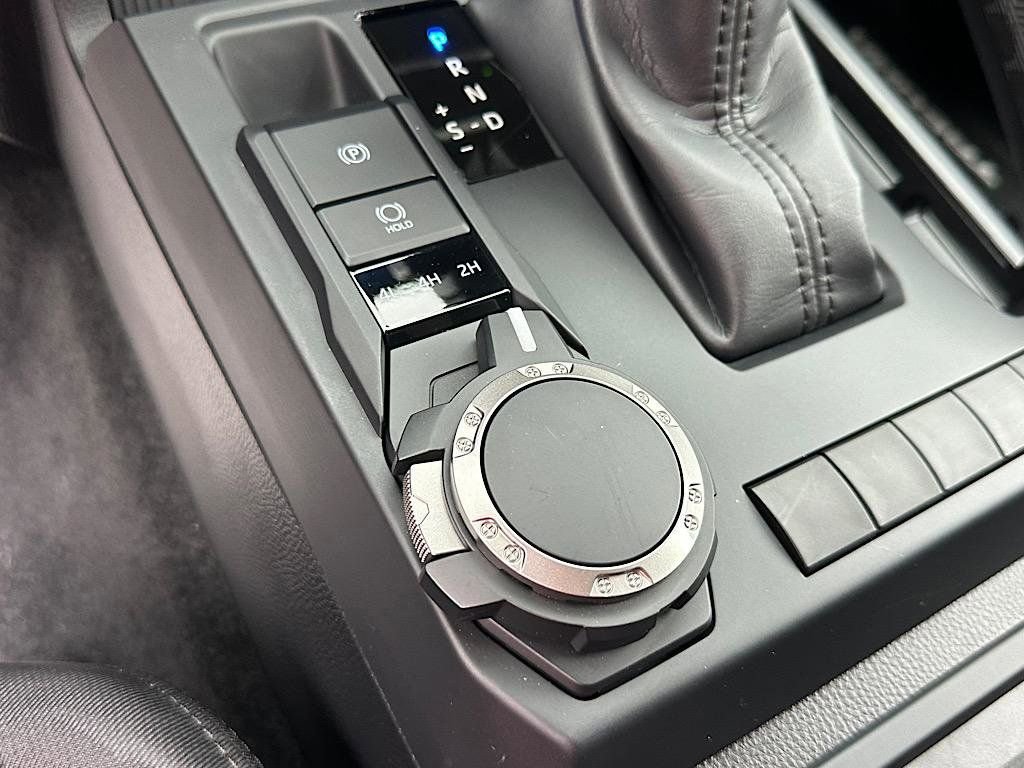 Certified 2025 Toyota Tacoma SR image 20