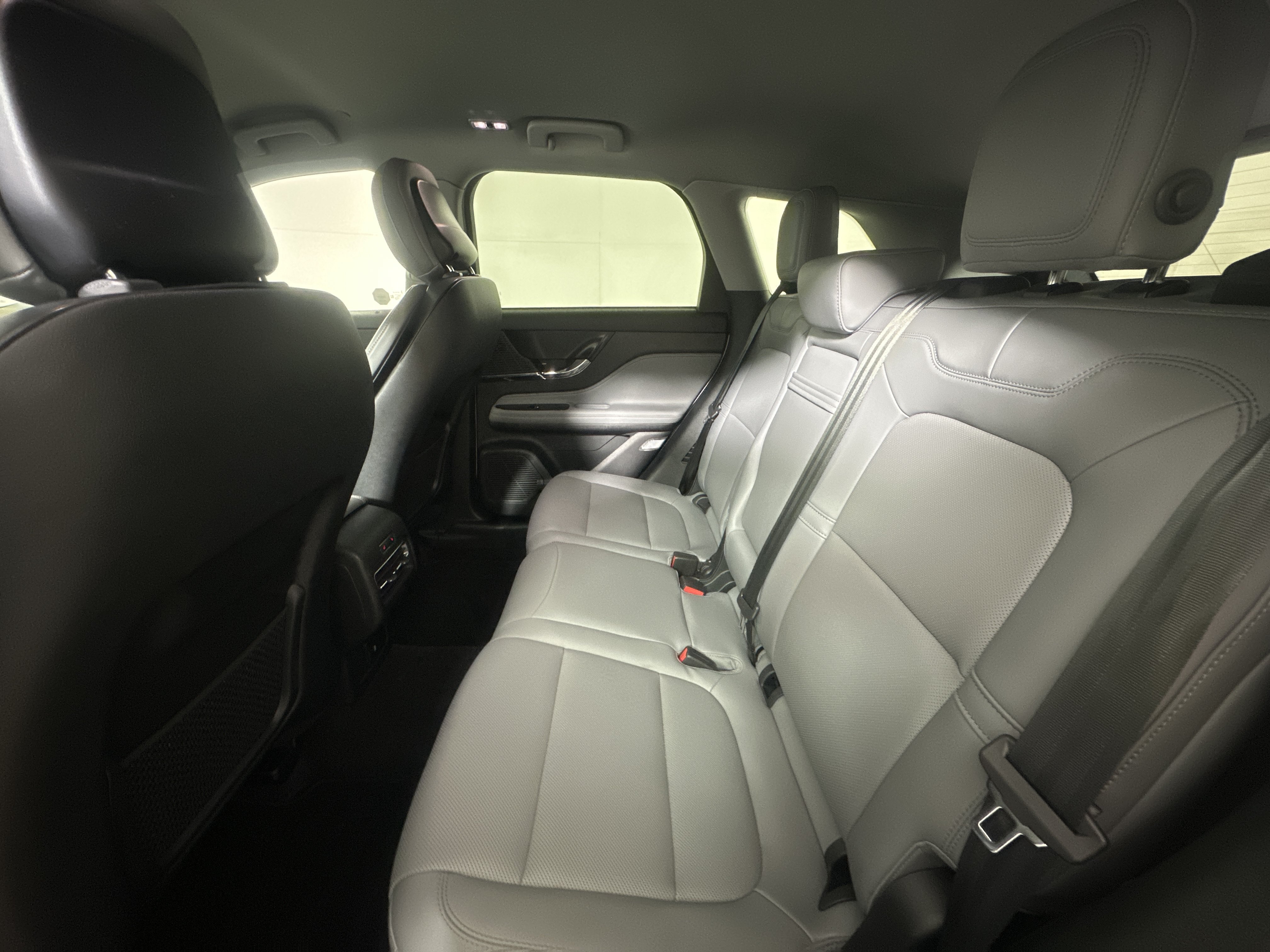 Used 2020 Lincoln Corsair AWD w/ Equipment Group 101A image 23