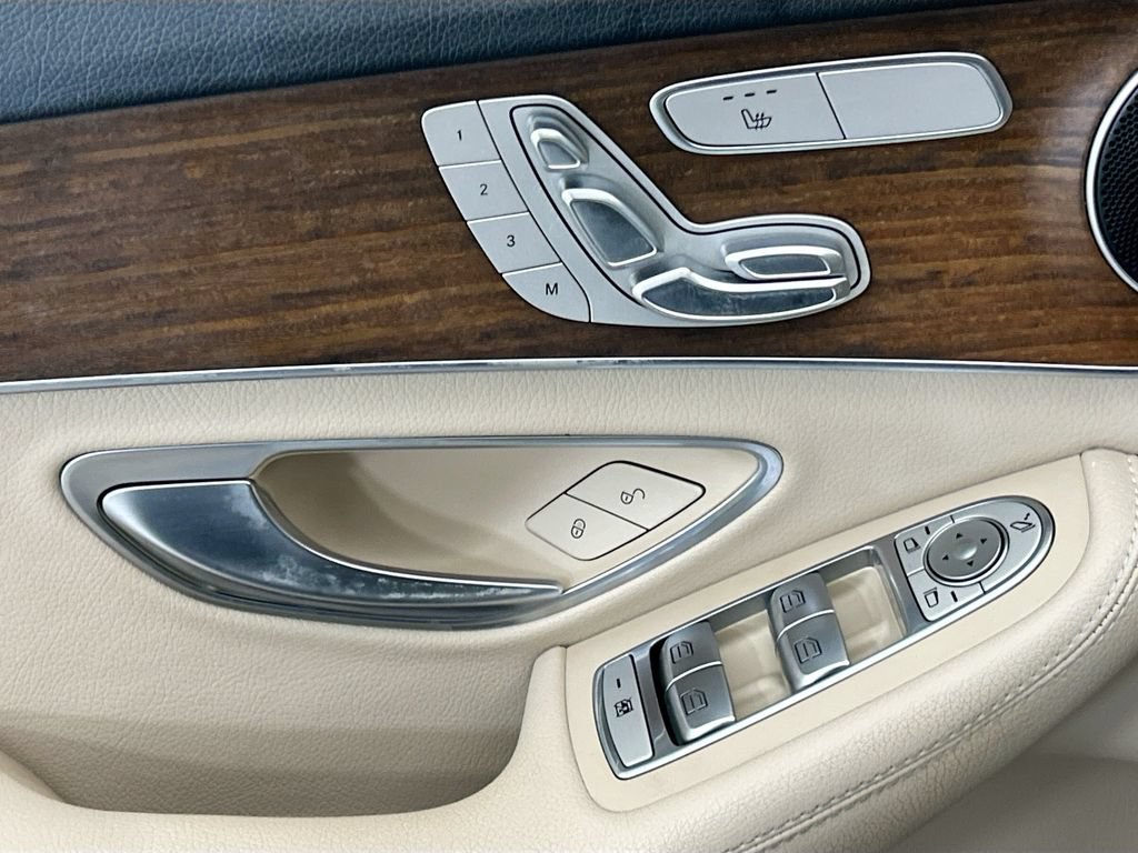 Used 2021 Mercedes-Benz C 300 Sedan image 21
