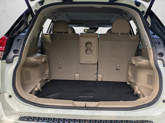 Used 2019 Nissan Rogue SL w/ Premium Package FWD image 6