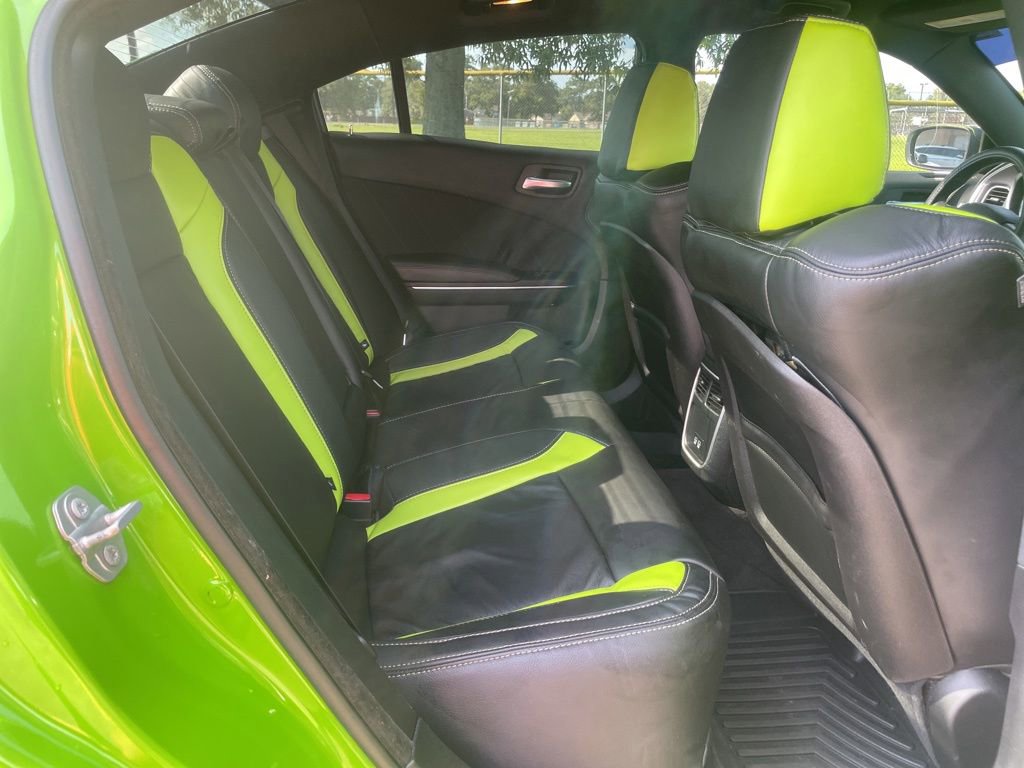Used 2017 Dodge Charger R/T Scat Pack w/ Beats Audio Group RWD image 15