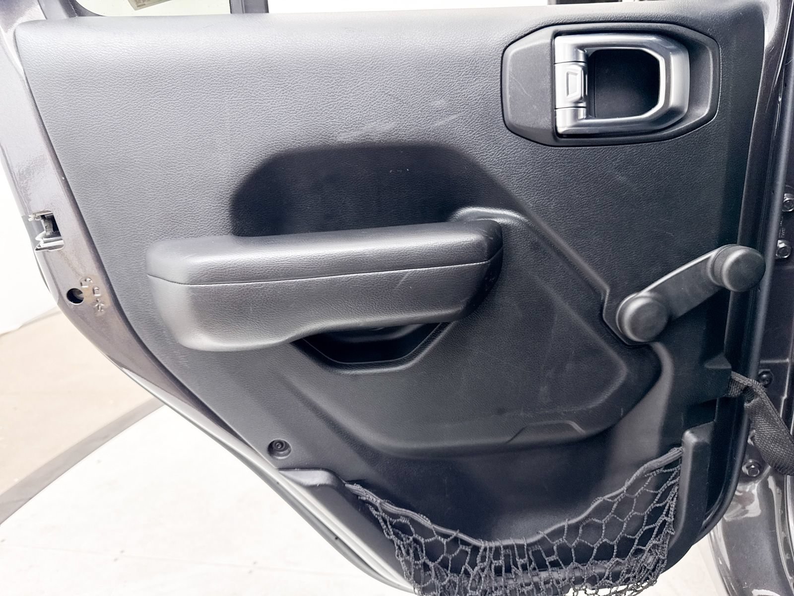 Used 2018 Jeep Wrangler Unlimited Sport AWD/4WD image 21