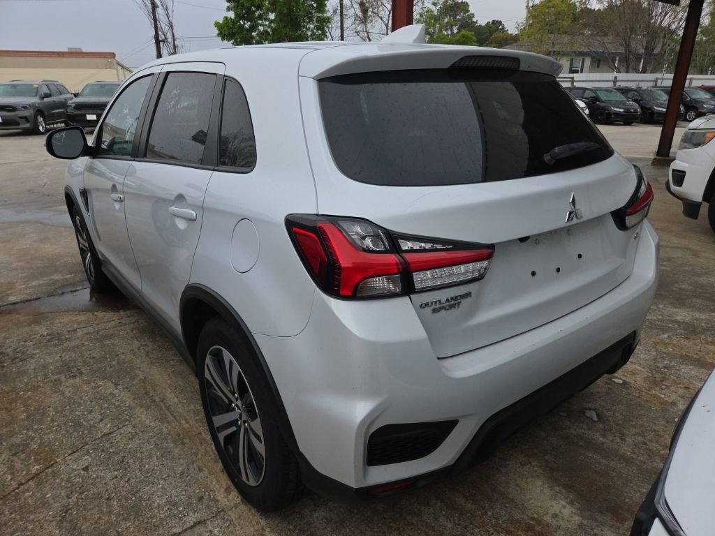 Used 2025 Mitsubishi Outlander Sport SE image 9