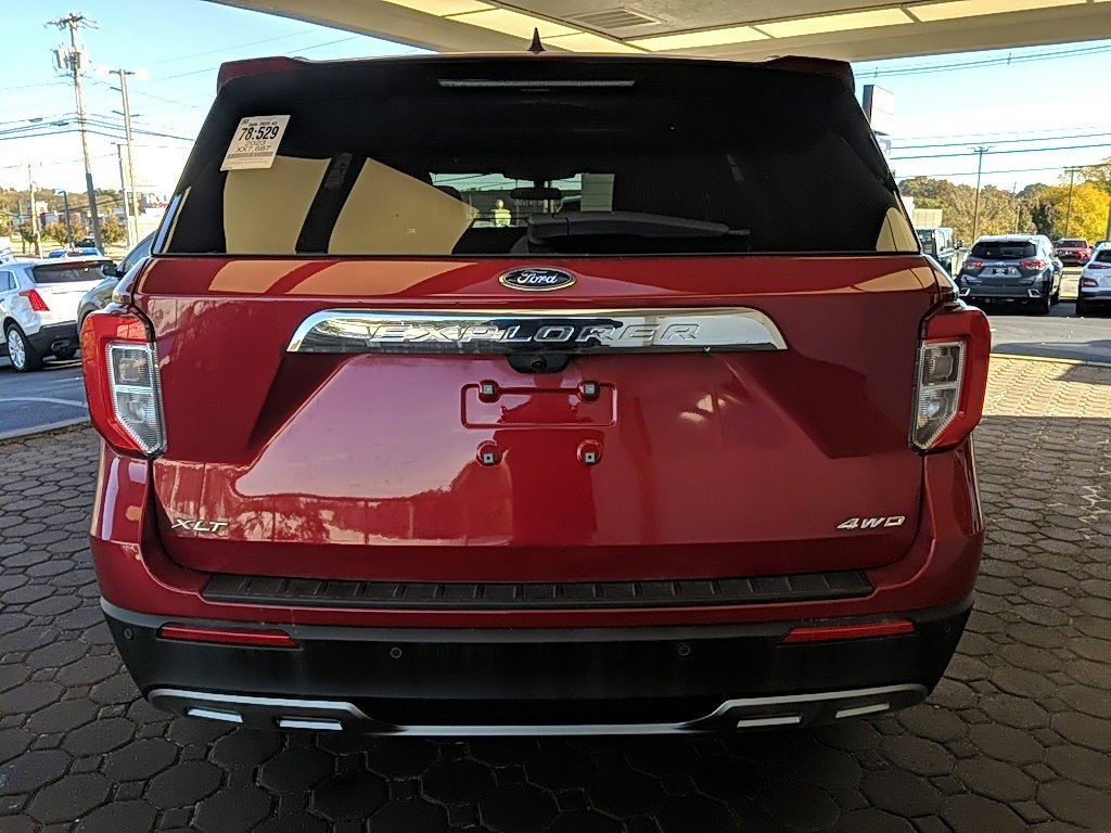 Certified 2023 Ford Explorer XLT w/ Equipment Group 202A image 6