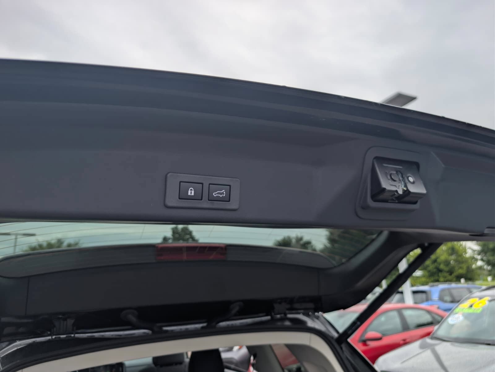 Certified 2025 Subaru Ascent Onyx Edition AWD/4WD image 40