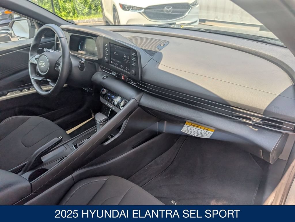 Certified 2025 Hyundai Elantra Sport FWD image 30